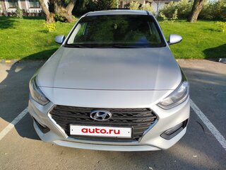 2017 Hyundai Solaris II, серебристый, 1200000 рублей, вид 4