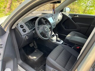 2011 Volkswagen Tiguan I Рестайлинг, серебристый, 1000000 рублей, вид 4