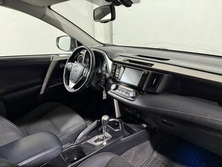 2017 Toyota RAV4 IV (XA40) Рестайлинг, белый, 1749800 рублей, вид 3