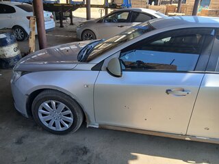 2012 Chevrolet Cruze I, серебристый, 310000 рублей, вид 4