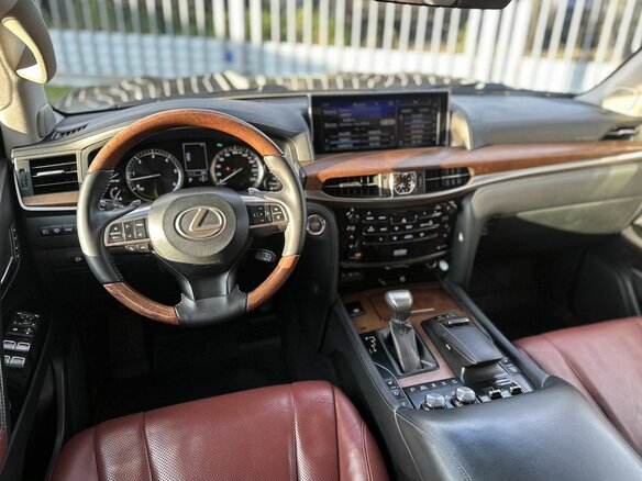 2016 Lexus LX 450d III Рестайлинг 2, чёрный - вид 4