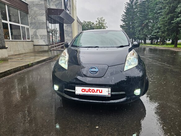 2016 Nissan Leaf 30kWh I (ZE0/AZE0), чёрный - вид 1