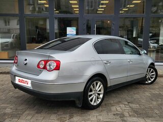2010 Volkswagen Passat B6, серебристый, 615000 рублей, вид 3