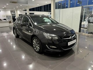 2014 Opel Astra J Рестайлинг, чёрный, 840000 рублей, вид 3