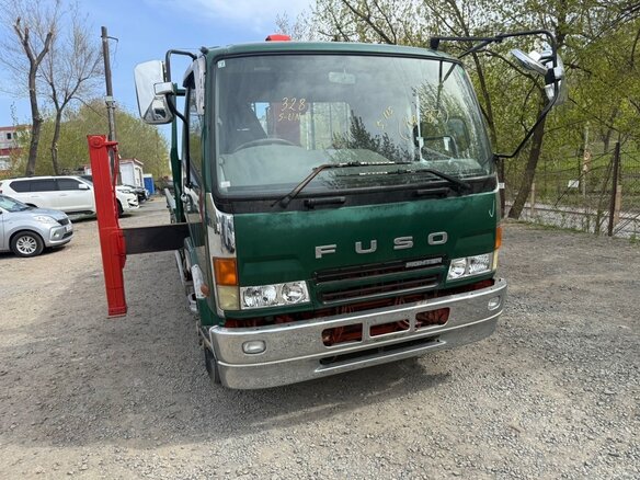 1999 Fuso (Mitsubishi) Fighter, зелёный, 4300000 рублей - вид 5