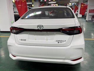 2026 Toyota Corolla XII (E210) Рестайлинг 2, белый, 3620000 рублей, вид 5