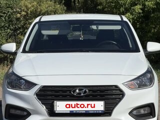 2018 Hyundai Solaris II, белый, 1320000 рублей, вид 2