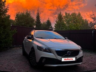 2014 Volvo V40 Cross Country I, белый, 1400000 рублей, вид 3