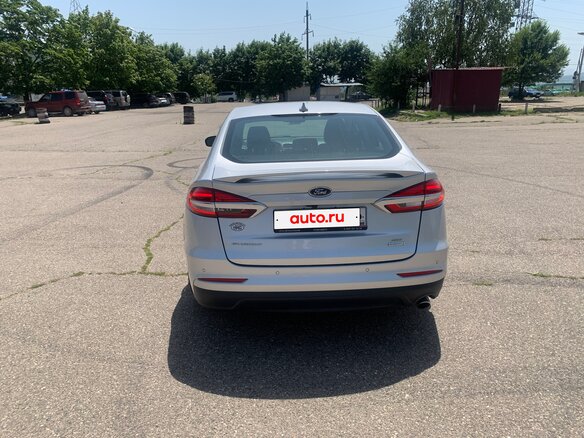 2019 Ford Fusion (North America) II Рестайлинг, серый, 1400000 рублей - вид 19