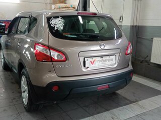 2011 Nissan Qashqai I Рестайлинг, бежевый, 847000 рублей, вид 4