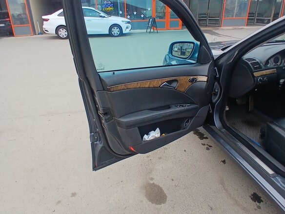 2005 Mercedes-Benz E-Класс 200 III (W211, S211), чёрный, 850000 рублей - вид 20