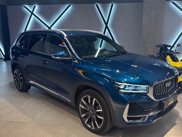 2023 Geely Monjaro (Xingyue L) I, зелёный, 2990000 рублей - вид 11