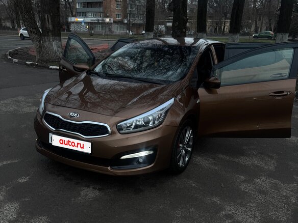 2015 Kia Ceed II Рестайлинг, коричневый, 920000 рублей - вид 3