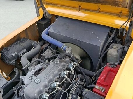 2007 TCM FD30, золотистый, 649999 рублей, вид 5