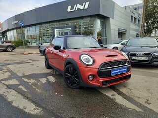 2020 Mini Hatch Cooper S III (F55/F56) Рестайлинг, красный, 2380000 рублей, вид 3