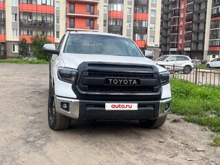 2013 Toyota Tundra II, белый, 2249000 рублей, вид 1