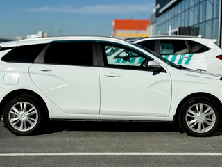 2019 Lada (ВАЗ) Vesta SW I, белый, 1000000 рублей, вид 4