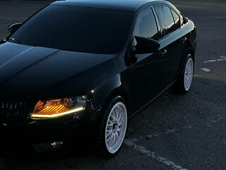 2013 Skoda Octavia III (A7), чёрный, 1350000 рублей, вид 3