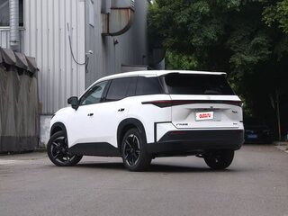 2026 Toyota bZ3X 50 kWh, белый, 2400000 рублей, вид 4