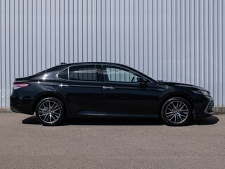 2022 Toyota Camry VIII (XV70) Рестайлинг, чёрный, 3249000 рублей, вид 5