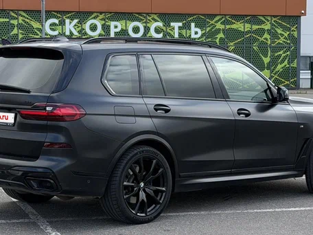 2022 BMW X7 40d I (G07), чёрный, 5950000 рублей, вид 5