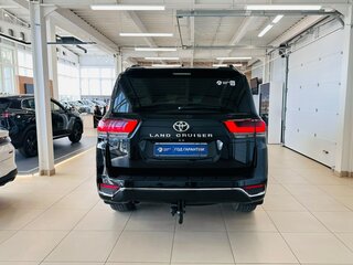2021 Toyota Land Cruiser 300 Series, чёрный, 11199900 рублей, вид 5