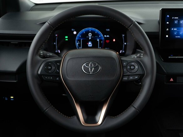 2025 Toyota Corolla Cross I Рестайлинг, серый, 3575000 рублей - вид 13