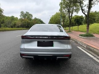 2025 Geely Galaxy L6 EM-i 140 km, серебристый, 2667033 рублей, вид 5