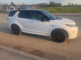 2020 Land Rover Discovery Sport I Рестайлинг, белый, 2900000 рублей, вид 5