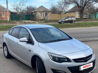 2014 Opel Astra J Рестайлинг, серебристый, 765000 рублей, вид 2