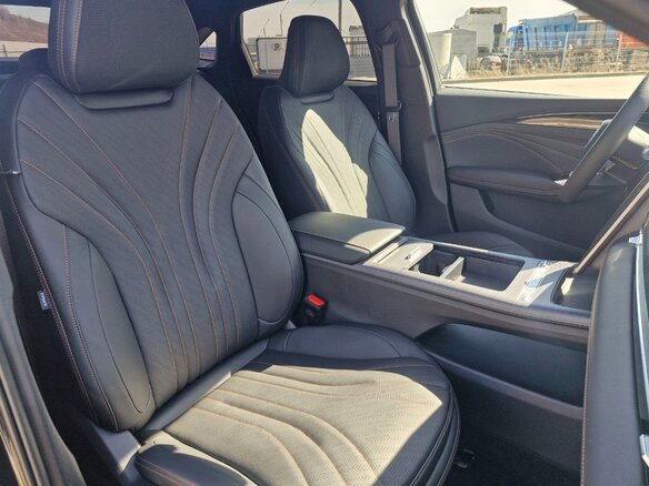 2025 Geely Preface I, чёрный, 3429990 рублей - вид 8