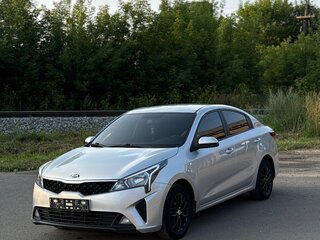 2020 Kia Rio IV Рестайлинг, серый, 1550000 рублей, вид 5