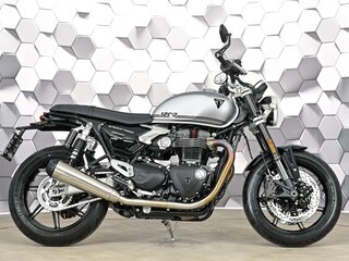 2025 Triumph Speed Twin, серебристый, 1599000 рублей, вид 3