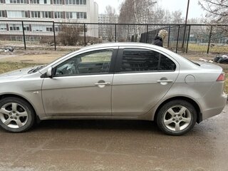 2013 Mitsubishi Lancer X Рестайлинг, серебристый, 799900 рублей, вид 3