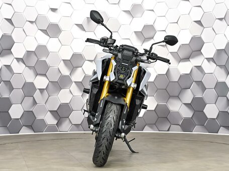 2022 Suzuki GSX-S 1000, серый, 1099000 рублей, вид 5