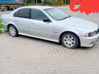 2001 BMW 5 серии 520i IV (E39) Рестайлинг, серебристый, 460000 рублей, вид 3