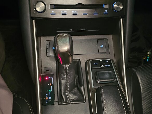 2018 Lexus IS 300 III Рестайлинг, чёрный, 2850000 рублей - вид 12