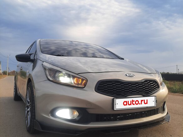 2015 Kia Ceed II, серебристый, 1150000 рублей - вид 1