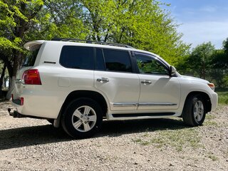 2012 Toyota Land Cruiser 200 Series Рестайлинг 1, белый, 4600000 рублей, вид 4