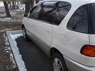 1998 Toyota Ipsum I (M10), белый, 600000 рублей, вид 4