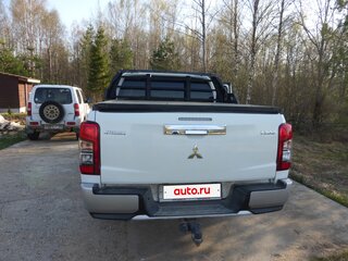 2020 Mitsubishi L200 V Рестайлинг, белый, 3600000 рублей, вид 2