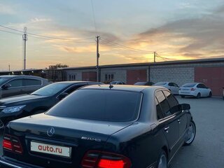 2000 Mercedes-Benz E-Класс 430 II (W210, S210) Рестайлинг, синий, 930000 рублей, вид 4