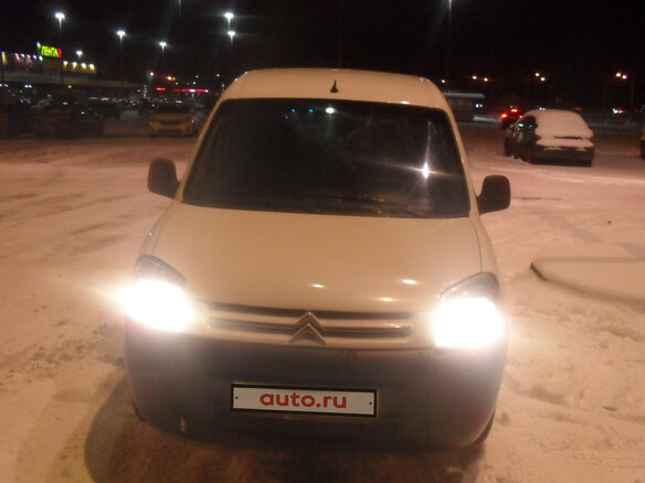 2010 Citroen Berlingo I Рестайлинг, белый - вид 3