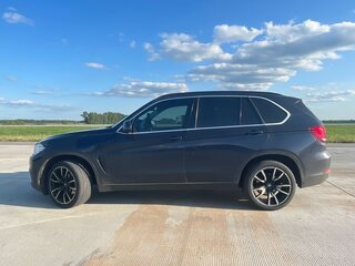 2016 BMW X5 25d III (F15), синий, 3330000 рублей, вид 4