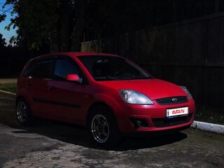 2007 Ford Fiesta Mk5, красный, 300000 рублей, вид 3