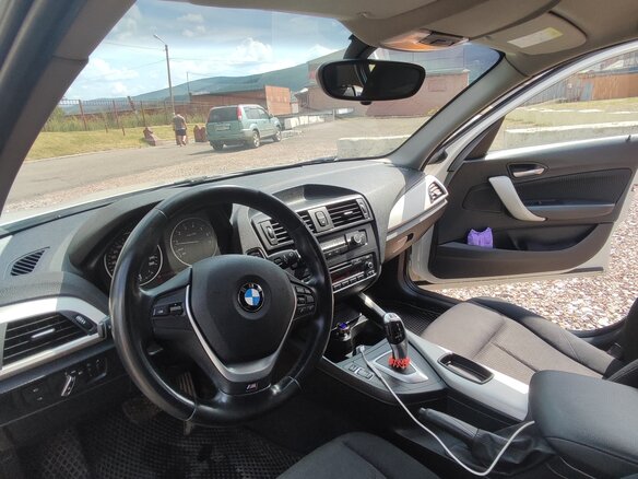 2013 BMW 1 серии 116i II (F20/F21), белый, 900000 рублей - вид 7