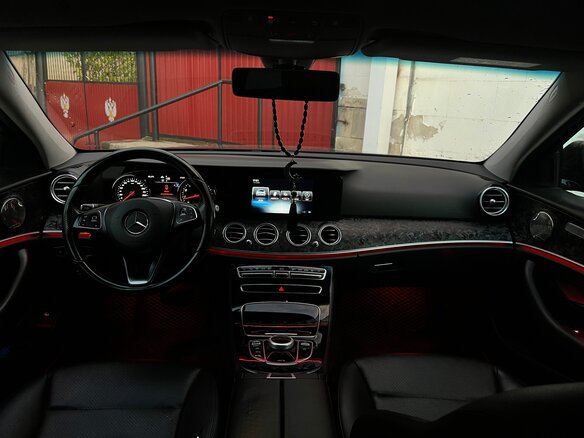 2018 Mercedes-Benz E-Класс 200 V (W213, S213, C238), чёрный, 2250000 рублей - вид 8