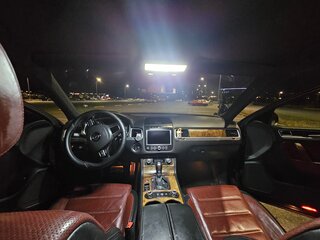 2012 Volkswagen Touareg II, чёрный, 2300000 рублей, вид 4