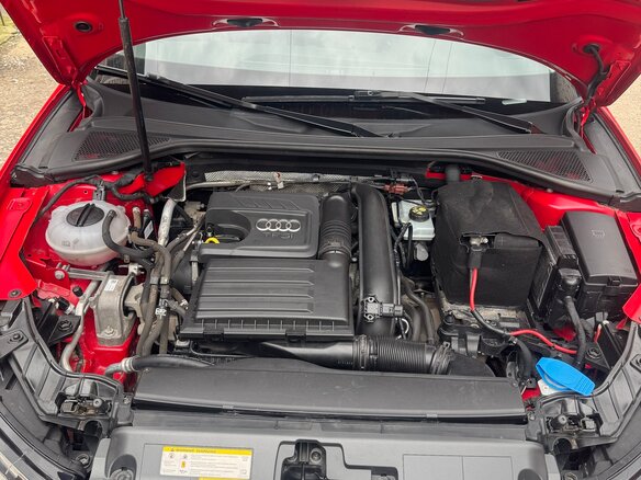 2013 Audi A3 III (8V), красный, 1320000 рублей - вид 22