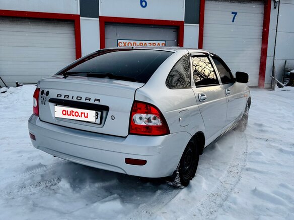 2010 Lada (ВАЗ) Priora I, серебристый, 450000 рублей - вид 3